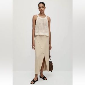 Massimo Dutti Designer Beige long skirt with side slits and seams size Large